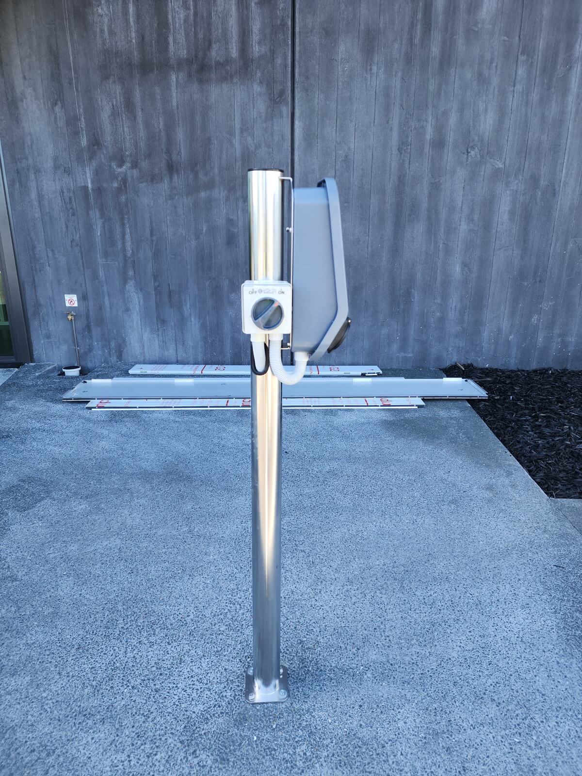 Pedestal X-Series